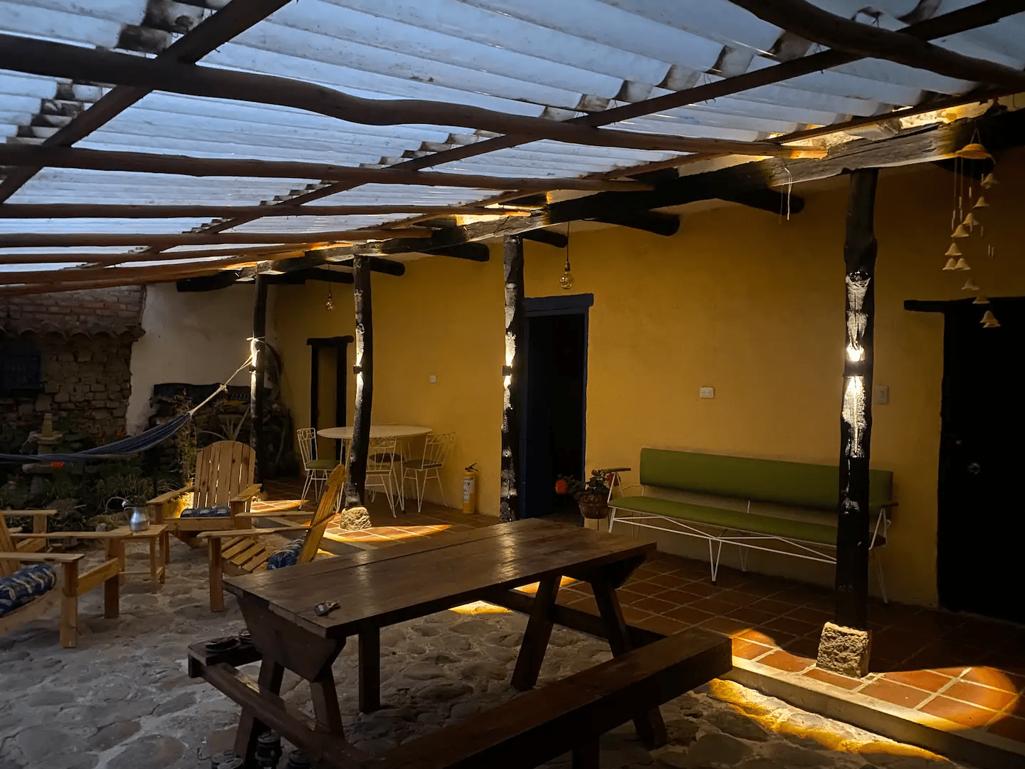 Mi Refugio — marquesina interior